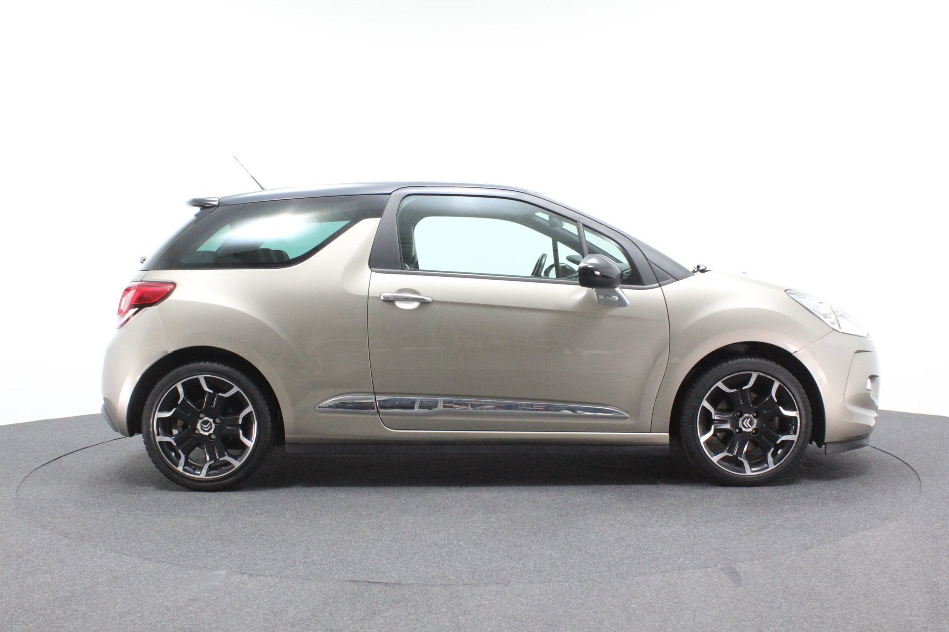 Citroen DS3 1.6 THP Sport Chic | Climate control | Recent gr, Euro 5, 15 km/l, Gebruikt, Origineel Nederlands