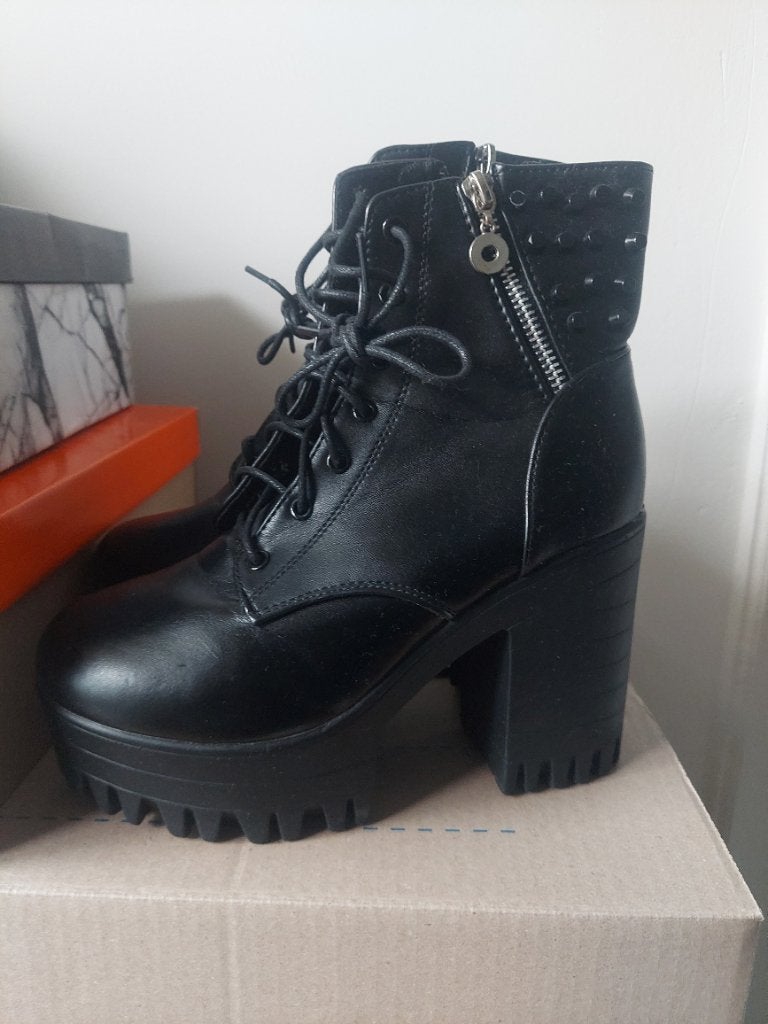 Black boots, Kleding | Dames, Ophalen, Zwart, Lage of Enkellaarzen, Onbekend