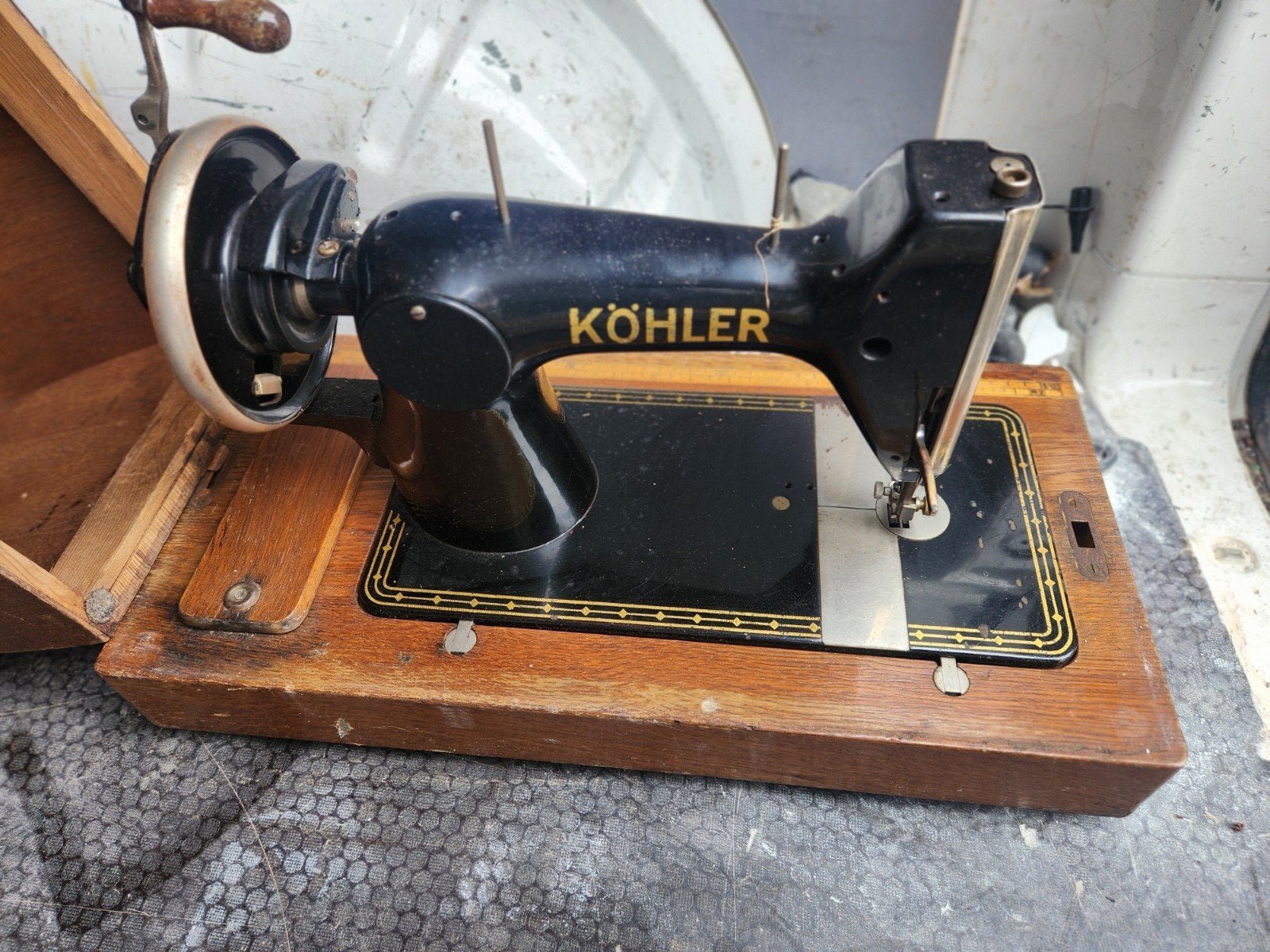 Antieke Köhler Naaimachine met Houten Koffer, Ophalen of Verzenden
