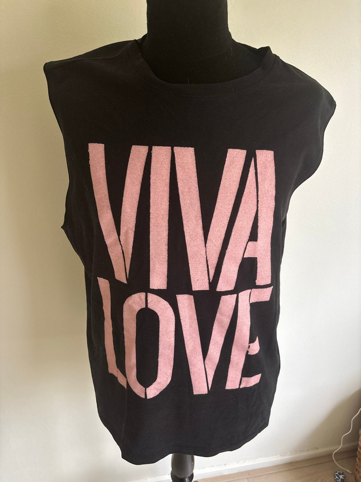 Calvin Klein T-shirt "VIVA LOVE" - Maat M, Kleding | Dames, Maat 38/40 (M), Zwart, Ophalen of Verzenden, Zo goed als nieuw