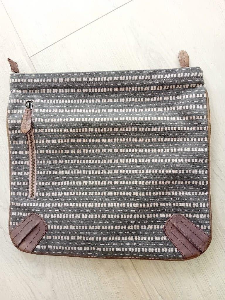 Noa Noa clutch (toilet) tas stof en leeraccenten bruin NIEUW, Ophalen of Verzenden, Nieuw, Bruin, Overige typen