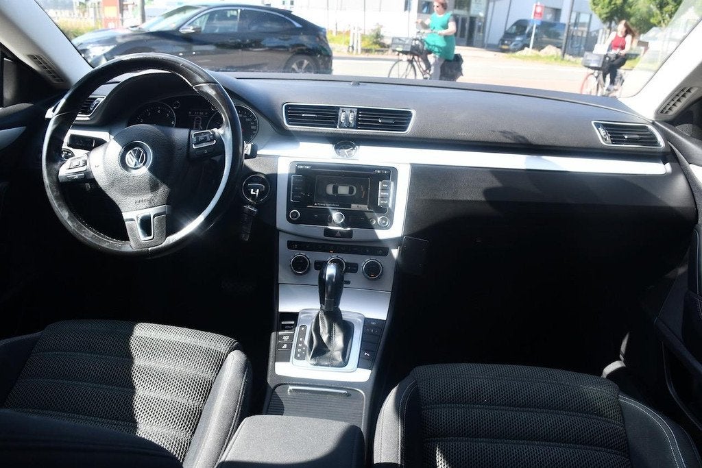 Volkswagen CC 2.0 TSI AUT|Navi|PANO|Stoelvw|Cruise|Trekhaak, Auto's, Volkswagen, Euro 5, Stof, 4 cilinders, Grijs