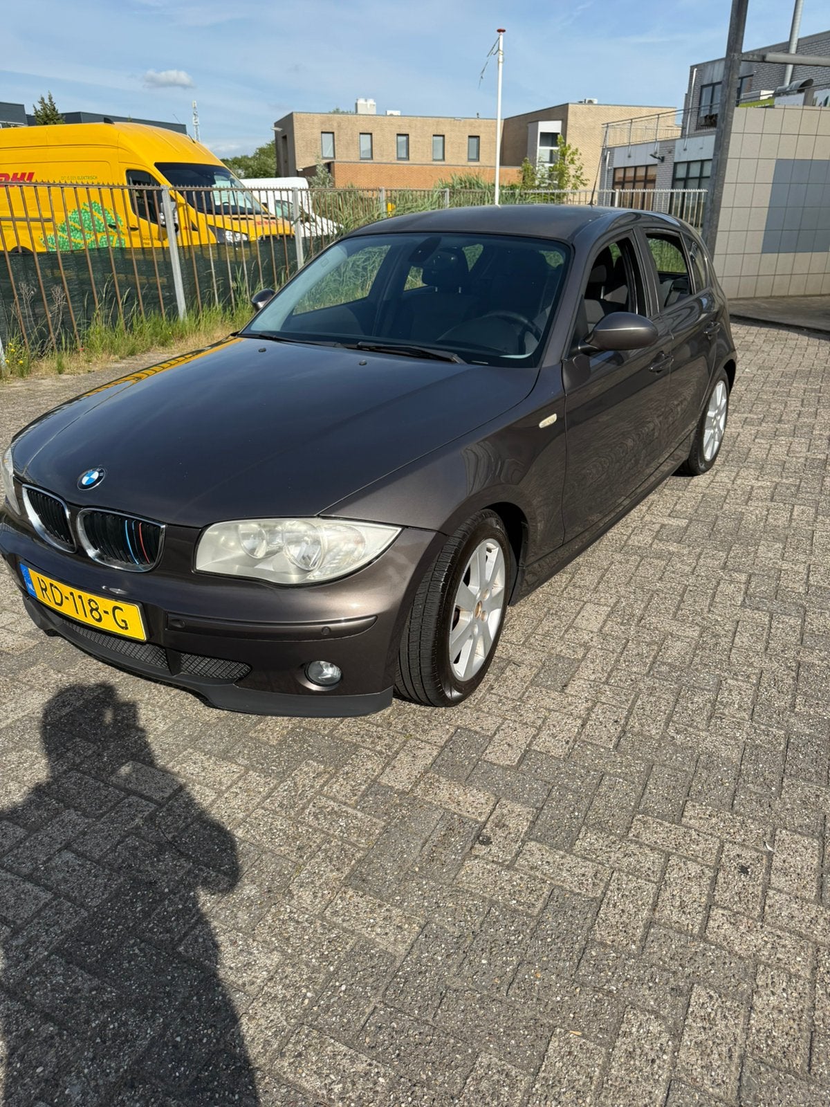 BMW 1-Serie 1.6 116I 2005 Bruin, 1596 cc, 4 cilinders, Bruin, 635 kg
