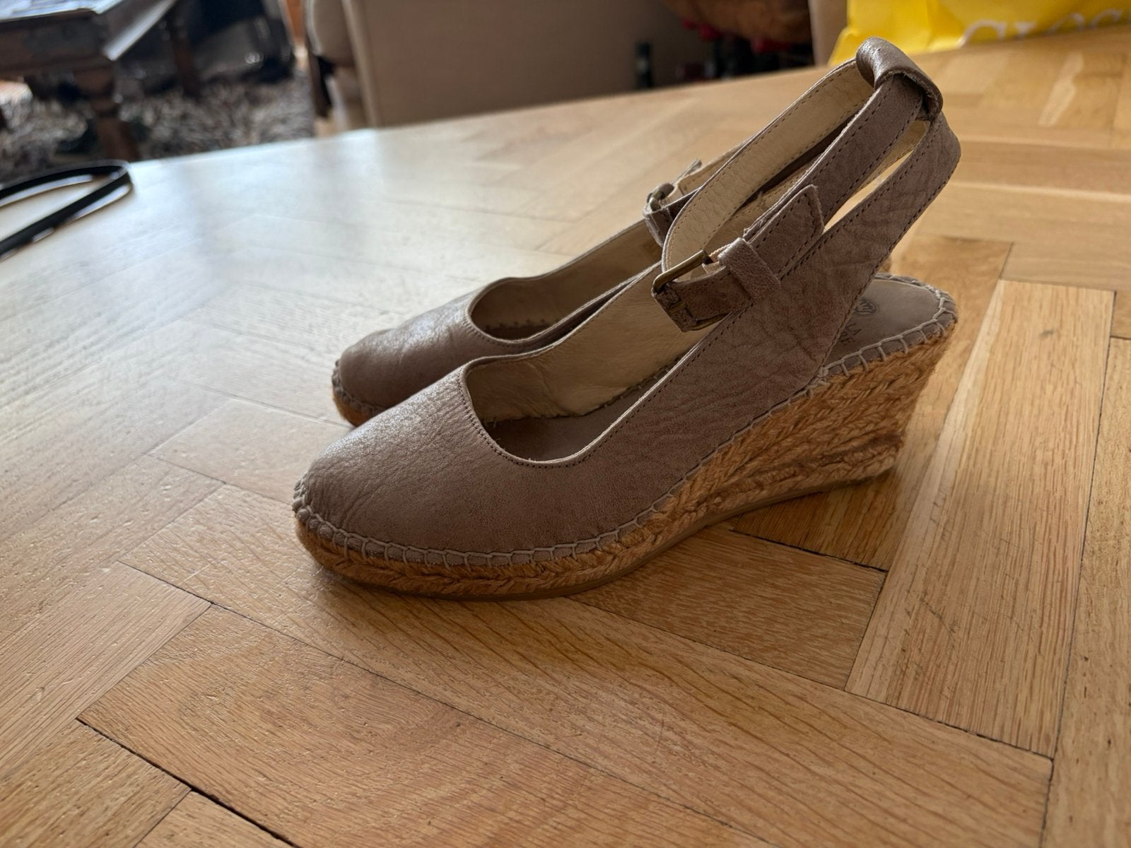 Sandalen Fred de la Bretoniere taupe maat 36, Verzenden, Zo goed als nieuw, Bruin, Sandalen of Muiltjes