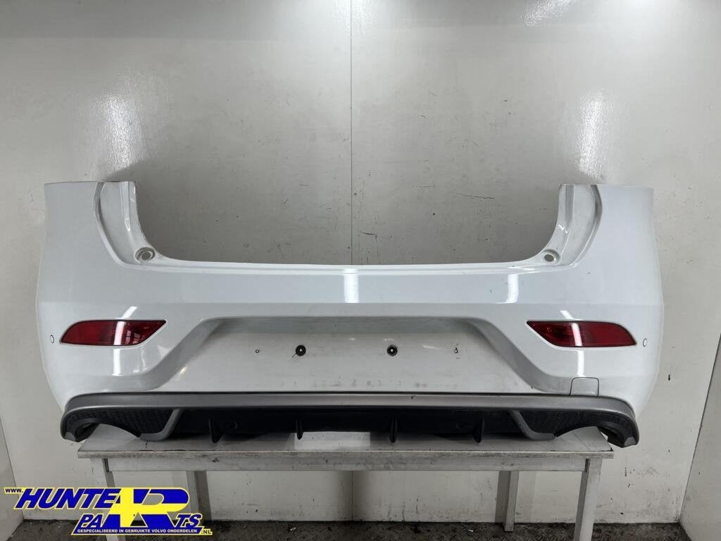 Achterbumper wit 614-46 Volvo V40 R-design('12-'19) 31283756, Auto-onderdelen, Gebruikt, Ophalen of Verzenden, Volvo, Bumper