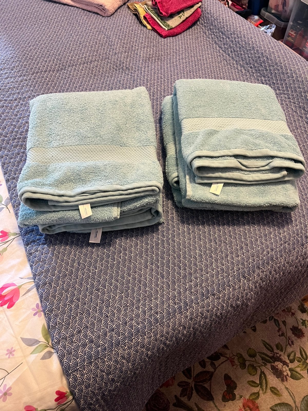 Handdoeken, Huis en Inrichting, Badkamer | Badtextiel en Accessoires, Ophalen of Verzenden, Zo goed als nieuw, Wit, Handdoek