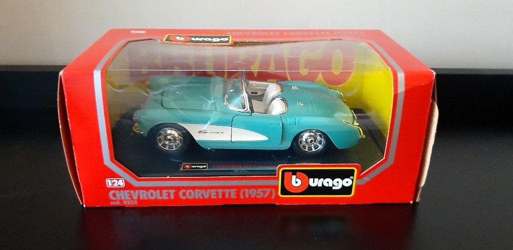 Bburago 1:24 Chevrolet Corvette 1957, turquoise, Hobby en Vrije tijd, Modelauto's | 1:24, Ophalen of Verzenden, Zo goed als nieuw