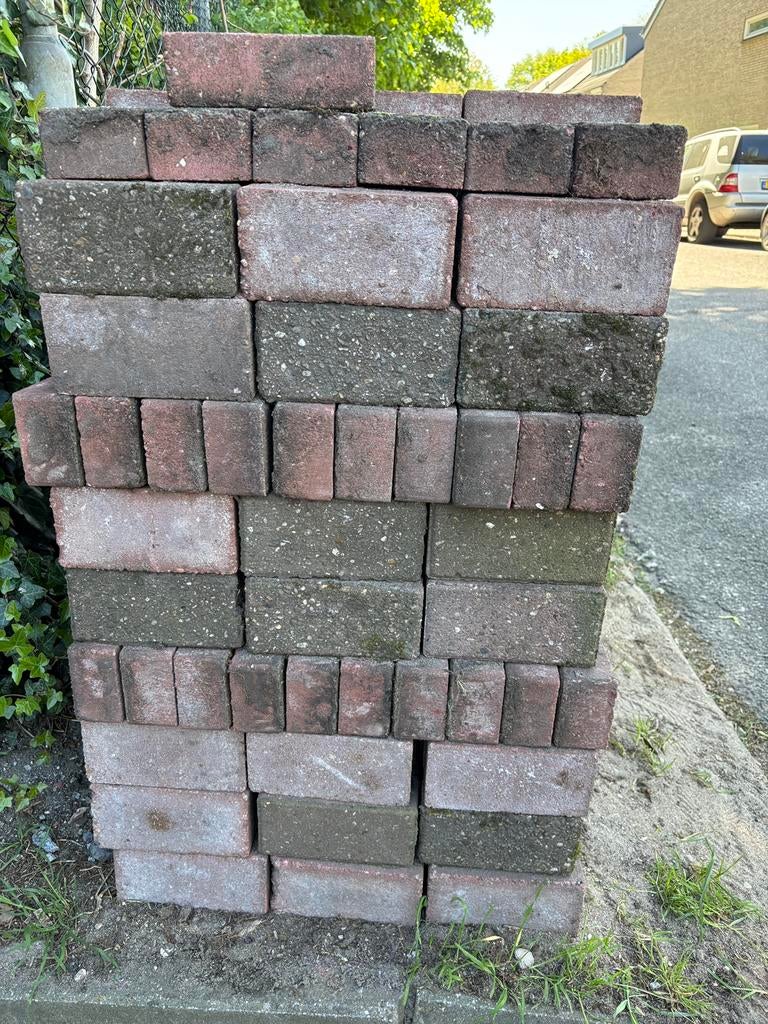 Klinkers rood kleurig, Ophalen, Gebruikt, Beton, Klinkers