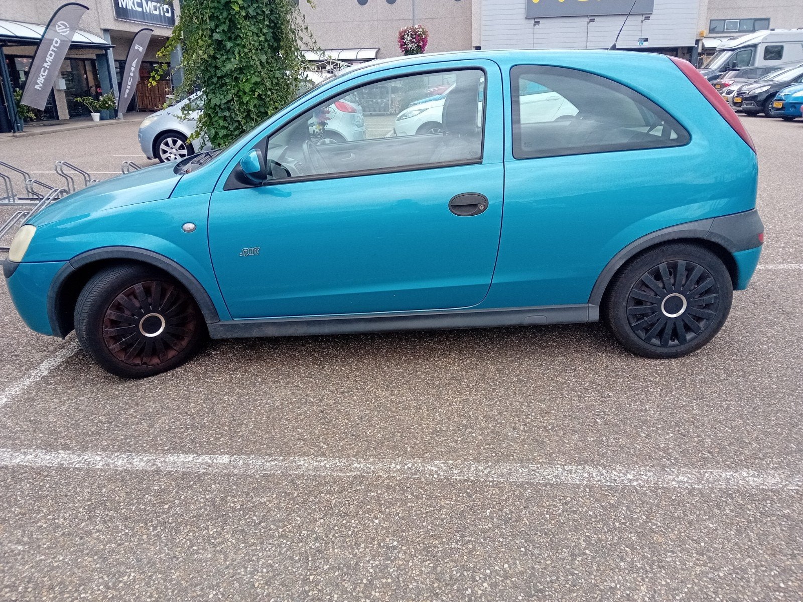 Opel Corsa 1.4 I 16V 3D 2002 Blauw, Auto's, Voorwielaandrijving, 450 kg, 40 €/maand, 4 cilinders