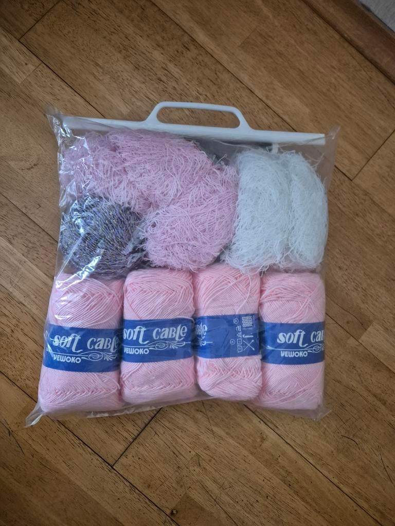 Pakket met roze en wit garen en wol, Hobby en Vrije tijd, Breien en Haken, Ophalen of Verzenden