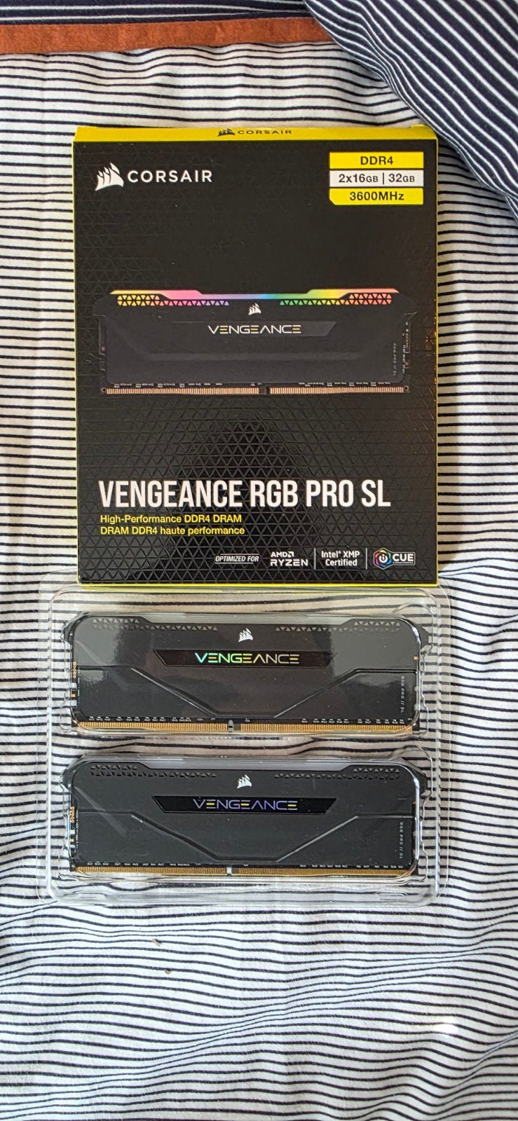 Corsair Vengeance RGB Pro SL 32GB (2x16GB) DDR4 3600MHz, Computers en Software, 32 GB, DDR4, Nieuw, Ophalen of Verzenden