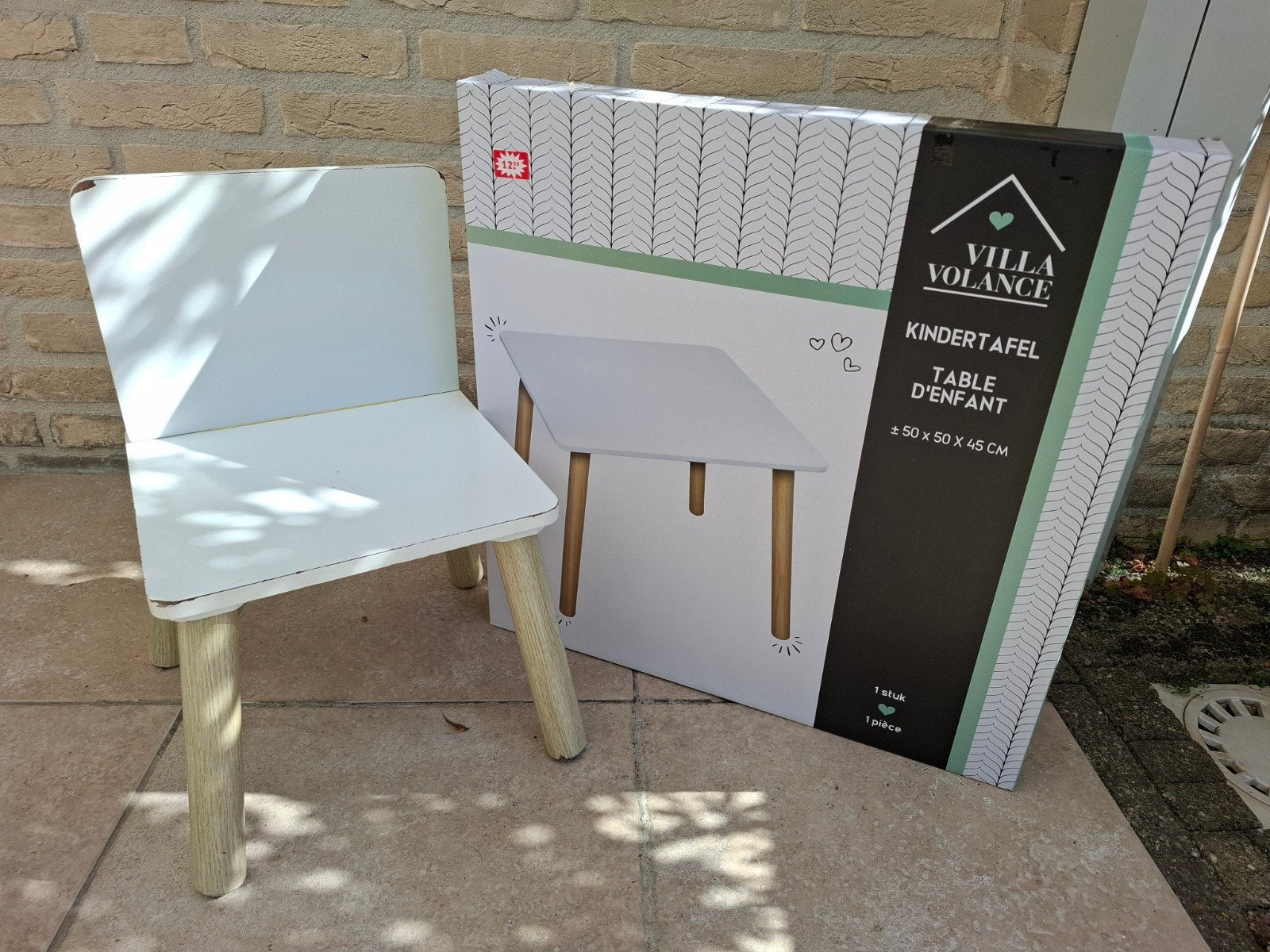 Kinderstoeltje en tafel - Villa Volance, Kinderen en Baby's, Ophalen, Zo goed als nieuw, Tafel(s) en Stoel(en)
