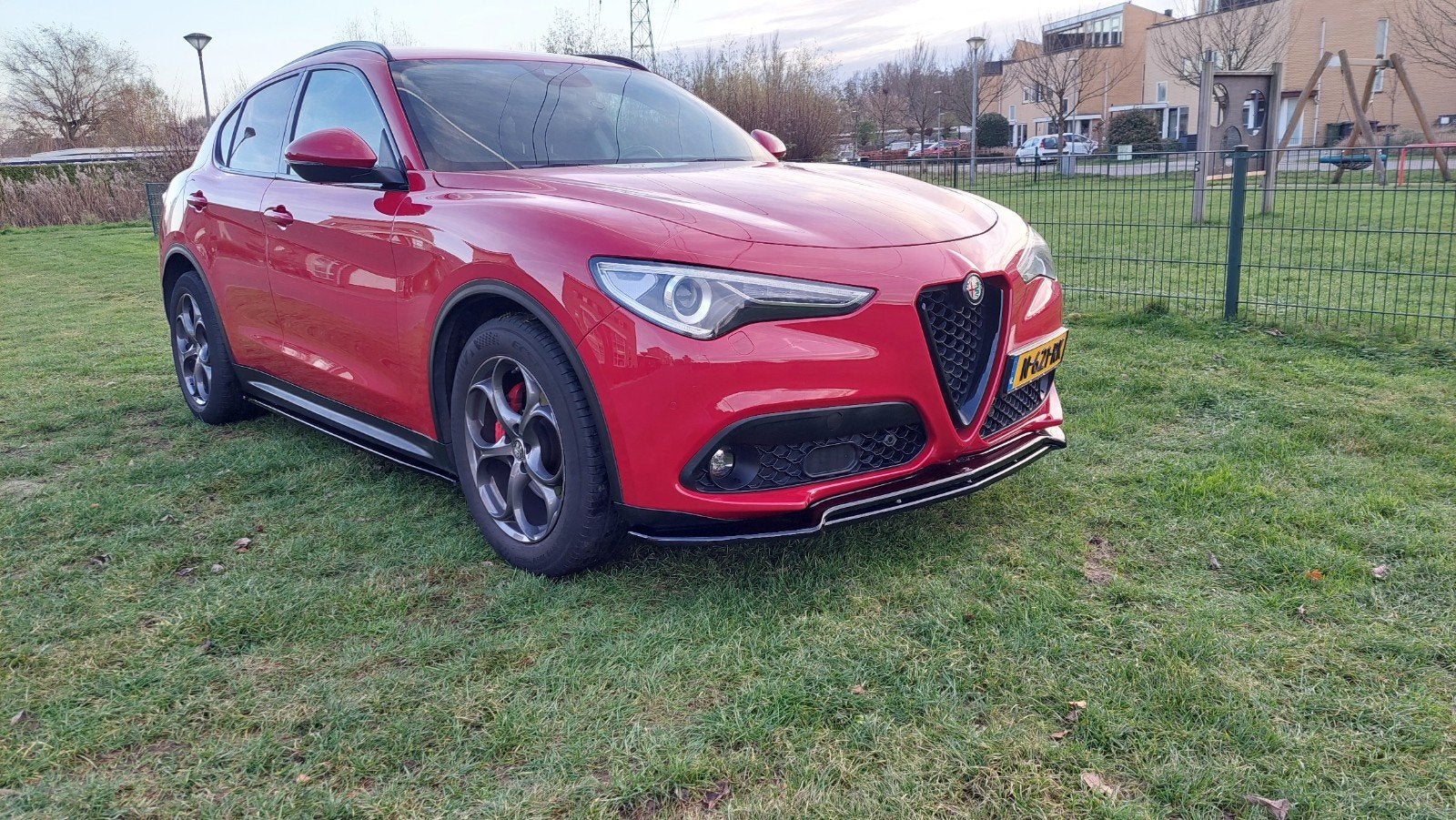 Alfa Stelvio 2.2 JTD 220PK# Maxton Sportpakket # Inruil mog., Auto's, 745 kg, Achterwielaandrijving, Zwart, 4 cilinders