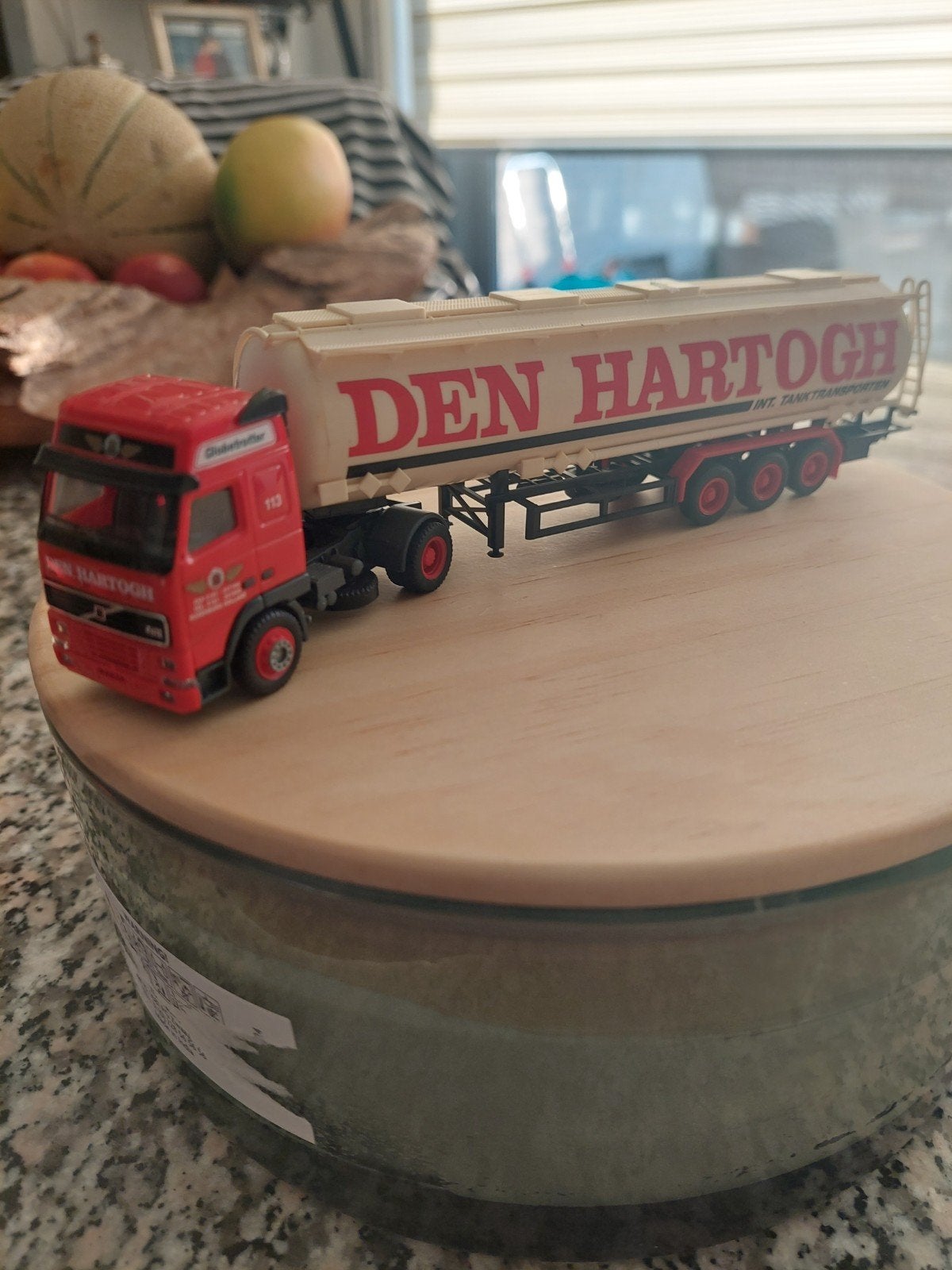 VOLVO FH DEN HARTOGH ROZENBURG., Ophalen of Verzenden, Zo goed als nieuw, Bus of Vrachtwagen, Herpa