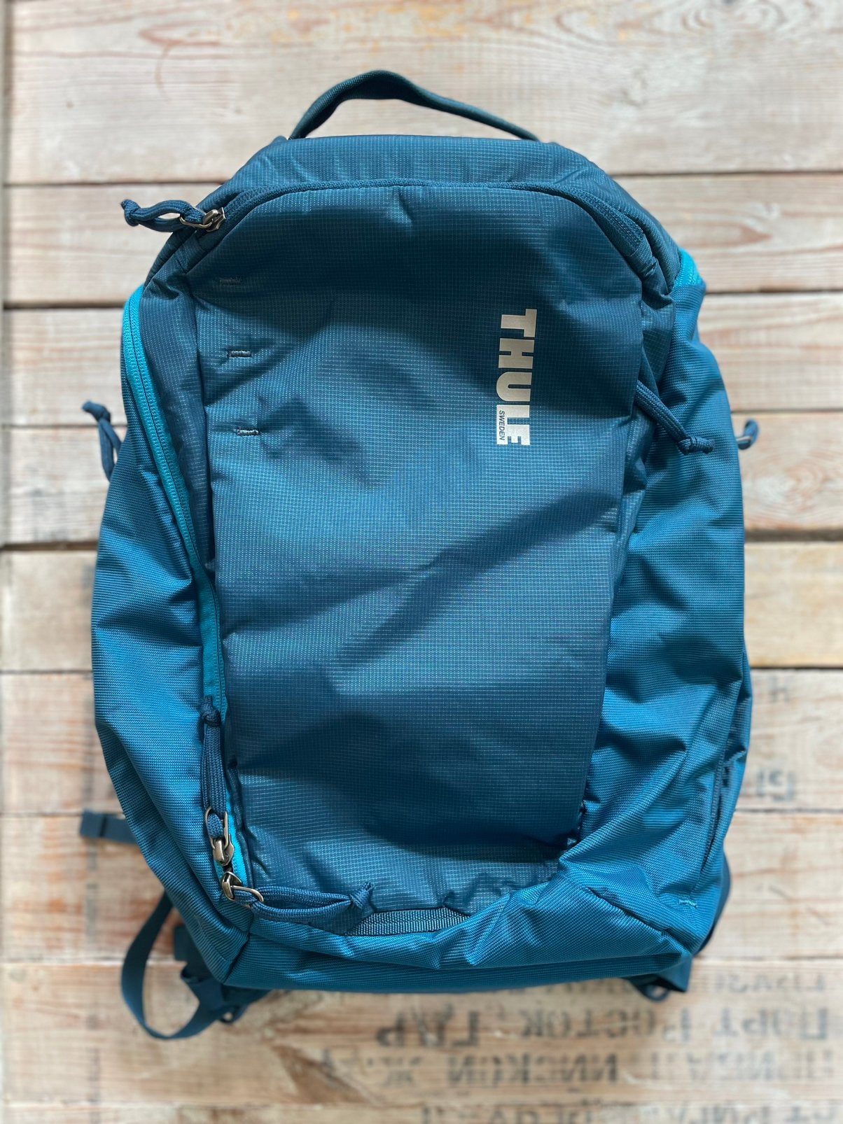 Rugzak of laptoptas 24 liter Thule, Ophalen of Verzenden, Zo goed als nieuw, Overige merken