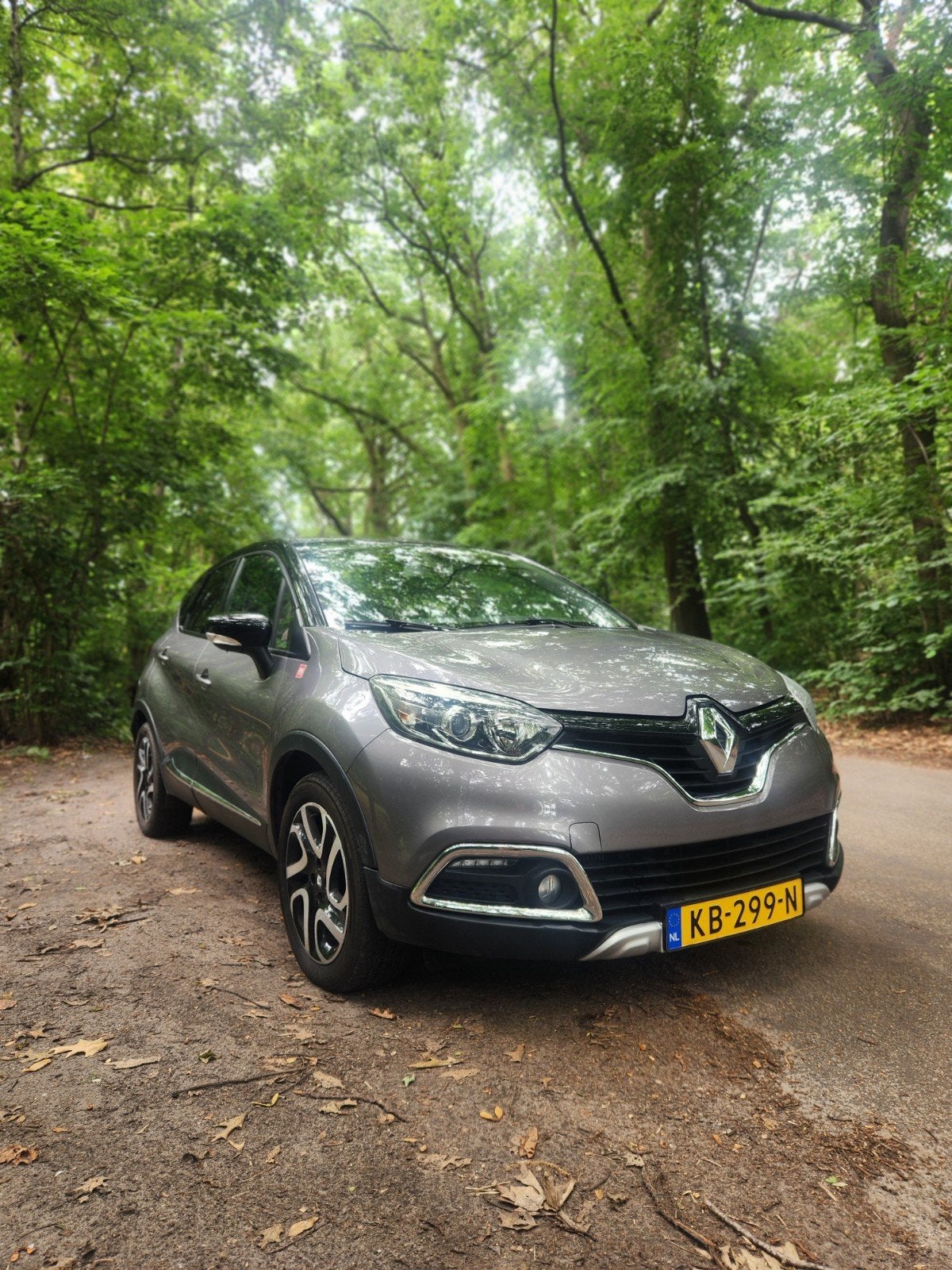 Renault Captur 1.2 TCE nieuwe Distributieketting 2de eigenaa, 625 kg, Zwart, 4 cilinders, Leder en Stof