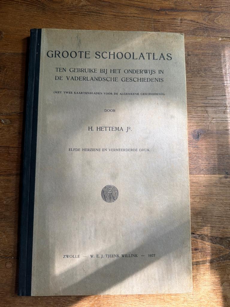 Grote Schoolatlas H. Hettema Jr. 1927 - Elfde Druk, Boeken, Atlassen en Landkaarten, Gelezen, Overige atlassen, Ophalen of Verzenden