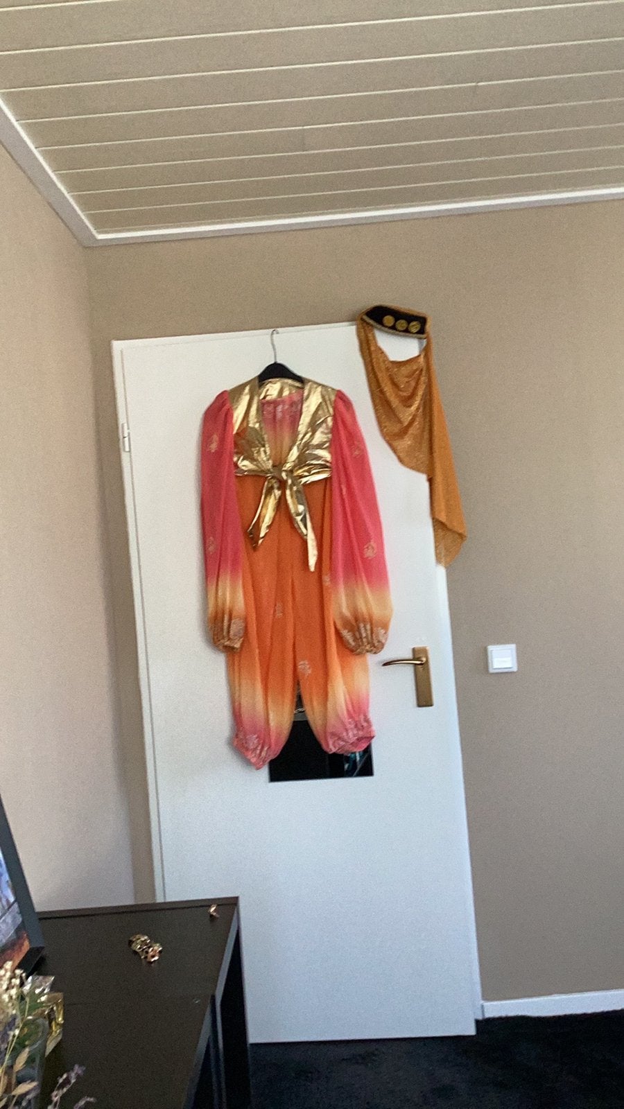 Harempak met hoedtje/sluier mt 36 (Broek met hes), Kleding | Dames, Carnavalskleding en Feestkleding, Ophalen of Verzenden, Zo goed als nieuw