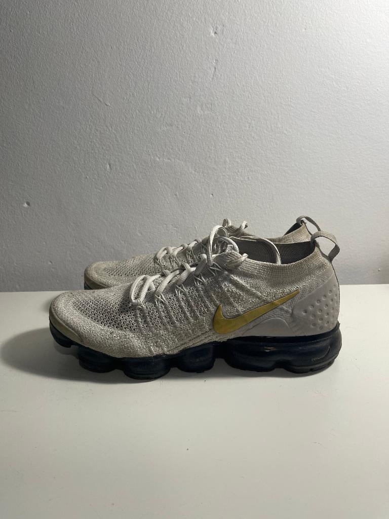 Nike Air Vapormax Flyknit Grijs/Goud – Maat 42, Ophalen of Verzenden, Gedragen, Overige kleuren