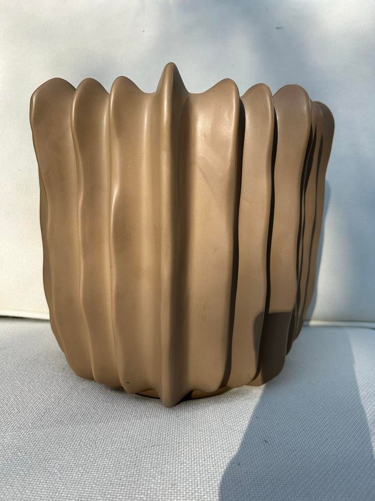 H&M Home Bloempot Japandi Stijl Beige 24cm Hoog, Ophalen, Rond, Binnen, Zo goed als nieuw