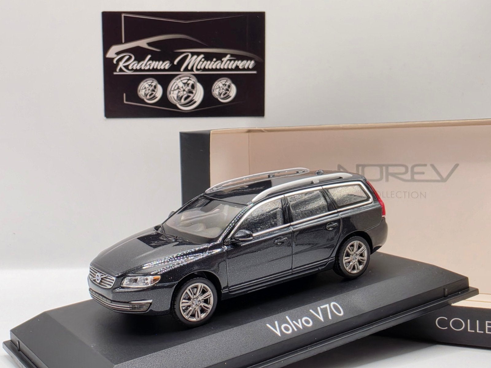 Volvo V70 - Phase3 Savile Grey - 1:43 Norev, Hobby en Vrije tijd, Modelauto's | 1:43, Auto, Norev, Ophalen of Verzenden, Zo goed als nieuw