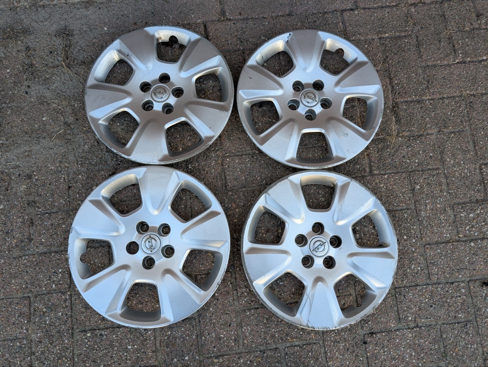 Wieldoppen Opel Combo, Ophalen of Verzenden