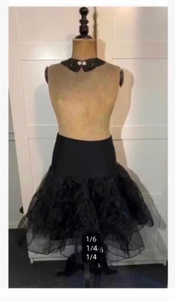 Brocante zwarte petticoat met mooi zwart kraagje, Overige typen, Ophalen of Verzenden, Zo goed als nieuw, X