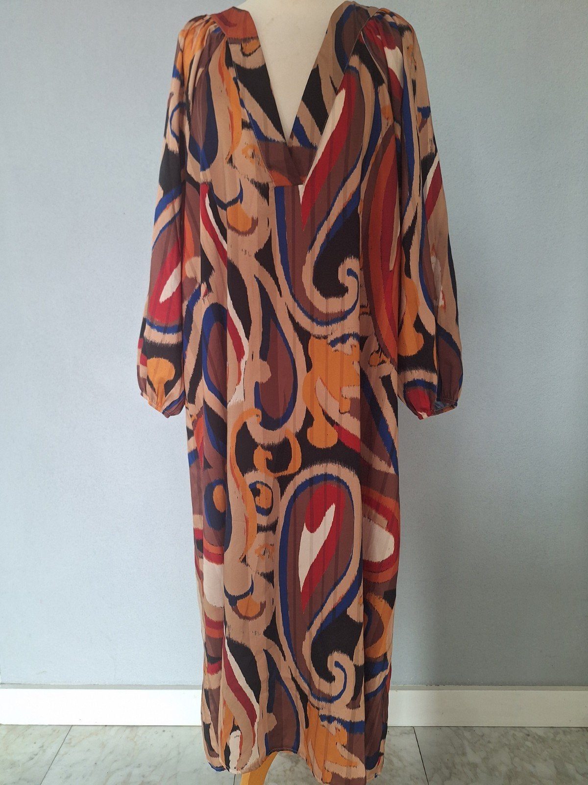 Blu Royal Italy 48 Lange Jurk bruin beige blauw oranje rood, Kleding | Dames, Grote Maten, Blauw, Jurk, Ophalen of Verzenden, Zo goed als nieuw