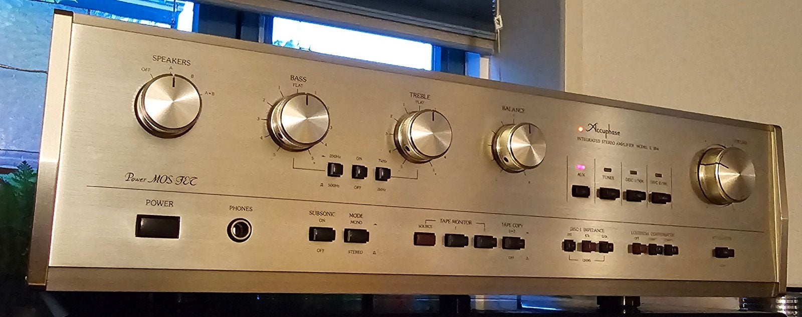 Accuphase E204 Gold high end klassieker power FET, MM/MC, Overige merken, Refurbished, Ophalen of Verzenden, Stereo