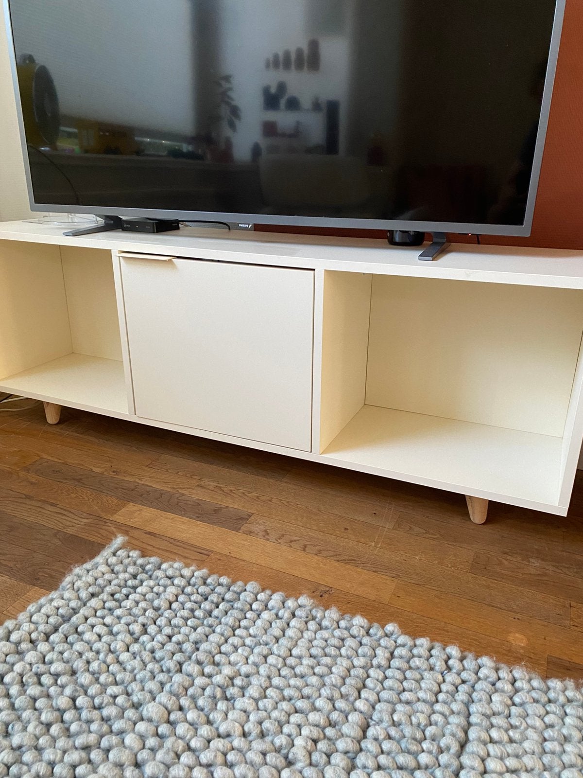 Tylko TV-meubel crème / gebroken wit – 143 cm breed, Huis en Inrichting, Ophalen, Gebruikt, 100 tot 150 cm, Minder dan 100 cm