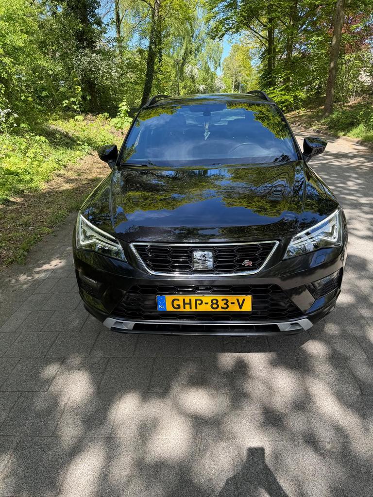 SEAT Ateca 1.5 TSI 150PK FR Business Style, Auto's, Automaat, Euro 6, LED verlichting, Zwart