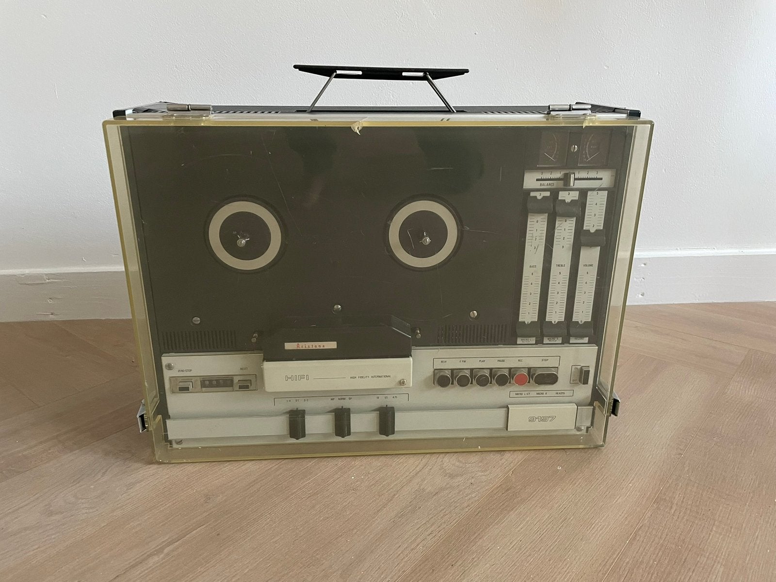 Aristona 9197 bandrecorder, Ophalen, Bandrecorder