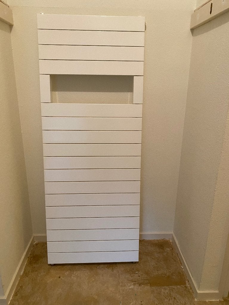 Badkamer radiator, Doe-het-zelf en Verbouw, Ophalen, Radiator, Zo goed als nieuw, 60 tot 150 cm