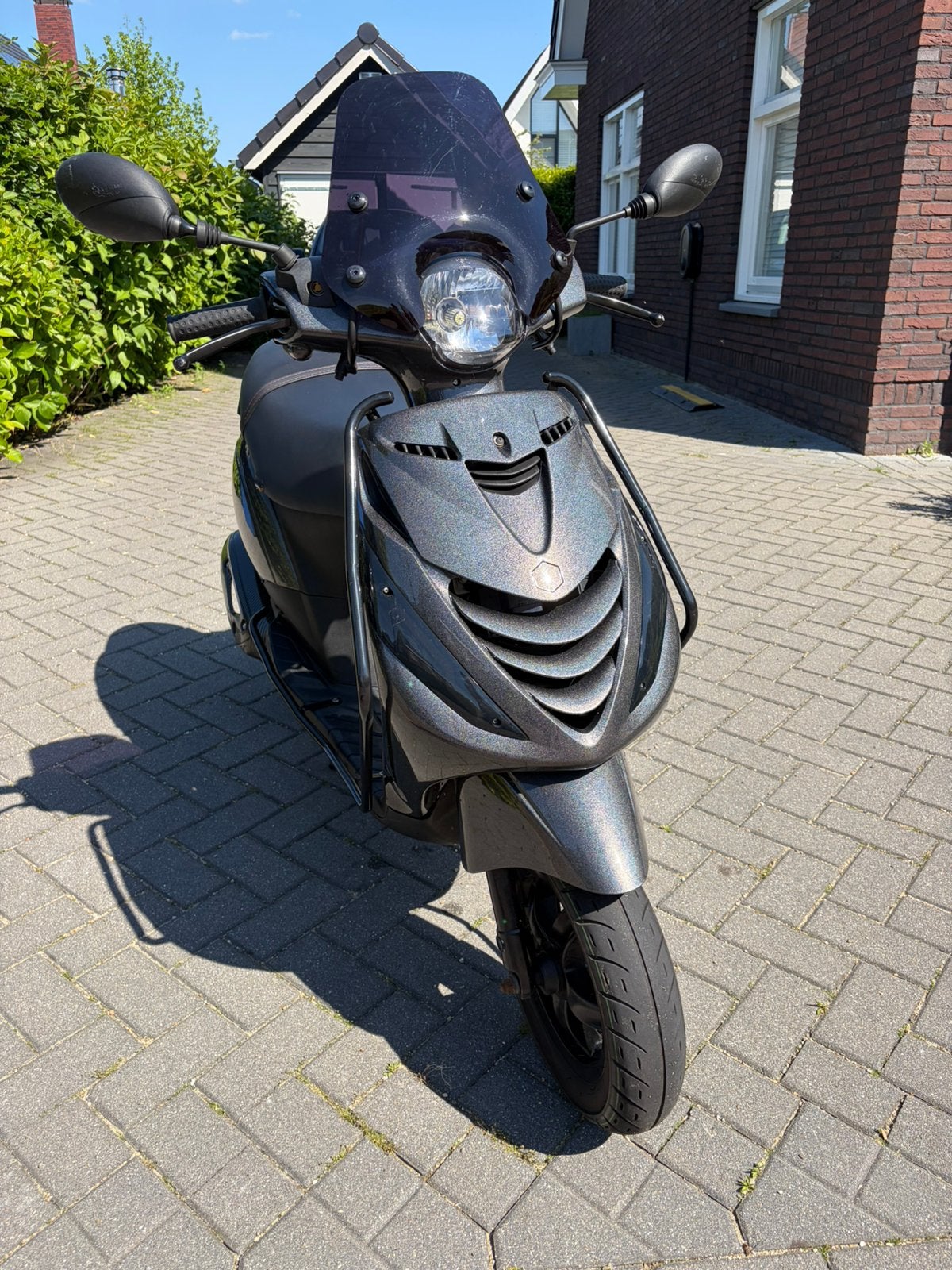Piaggio Zip 2023 –full option – 2667 km, Ophalen, Piaggio, Zo goed als nieuw, Benzine