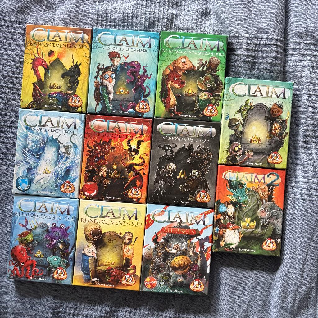 Claim 1 & 2 met 9 uitbreidingen en speelmat - kaartspel, Een of twee spelers, Ophalen of Verzenden, Zo goed als nieuw, White Goblin Games