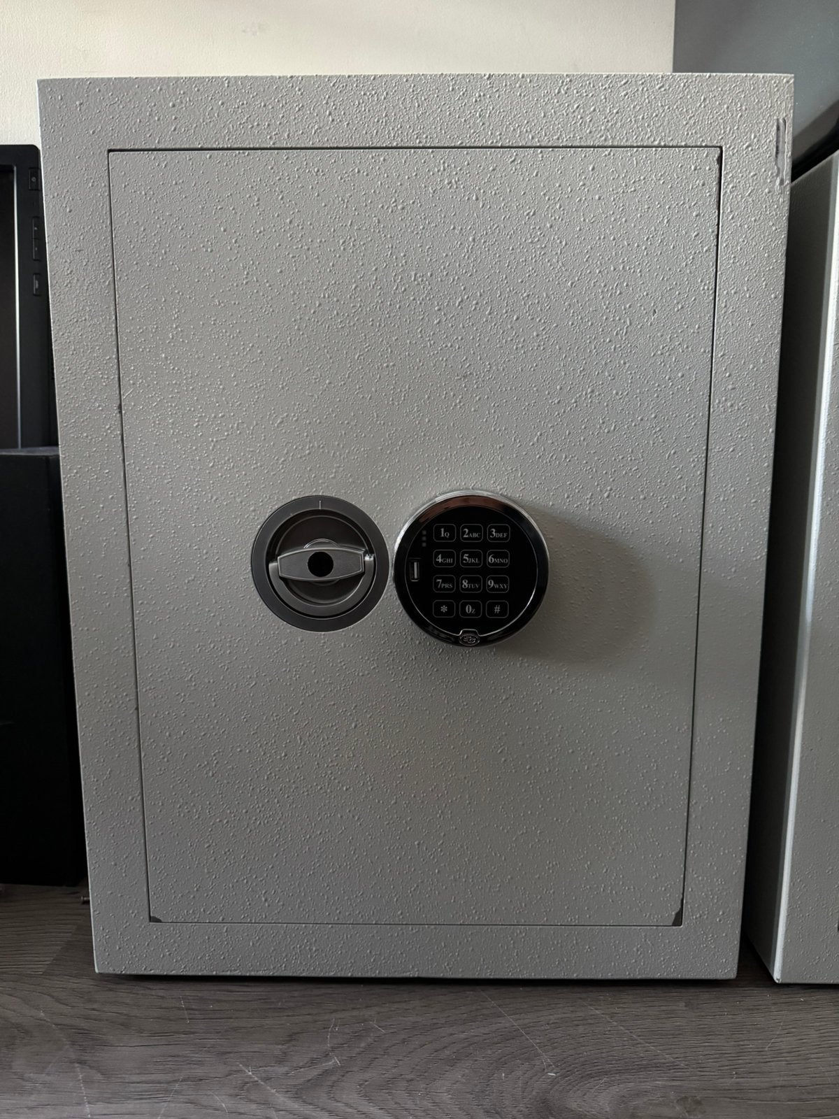 Zeer degelijke De Raat kluis brandkast met S&G codeslot, Huis en Inrichting, Brandblussers en Brandkasten, Ophalen, Zo goed als nieuw