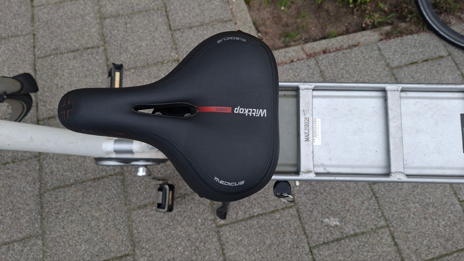 E-bikez Spark elektrische fiets, Ophalen