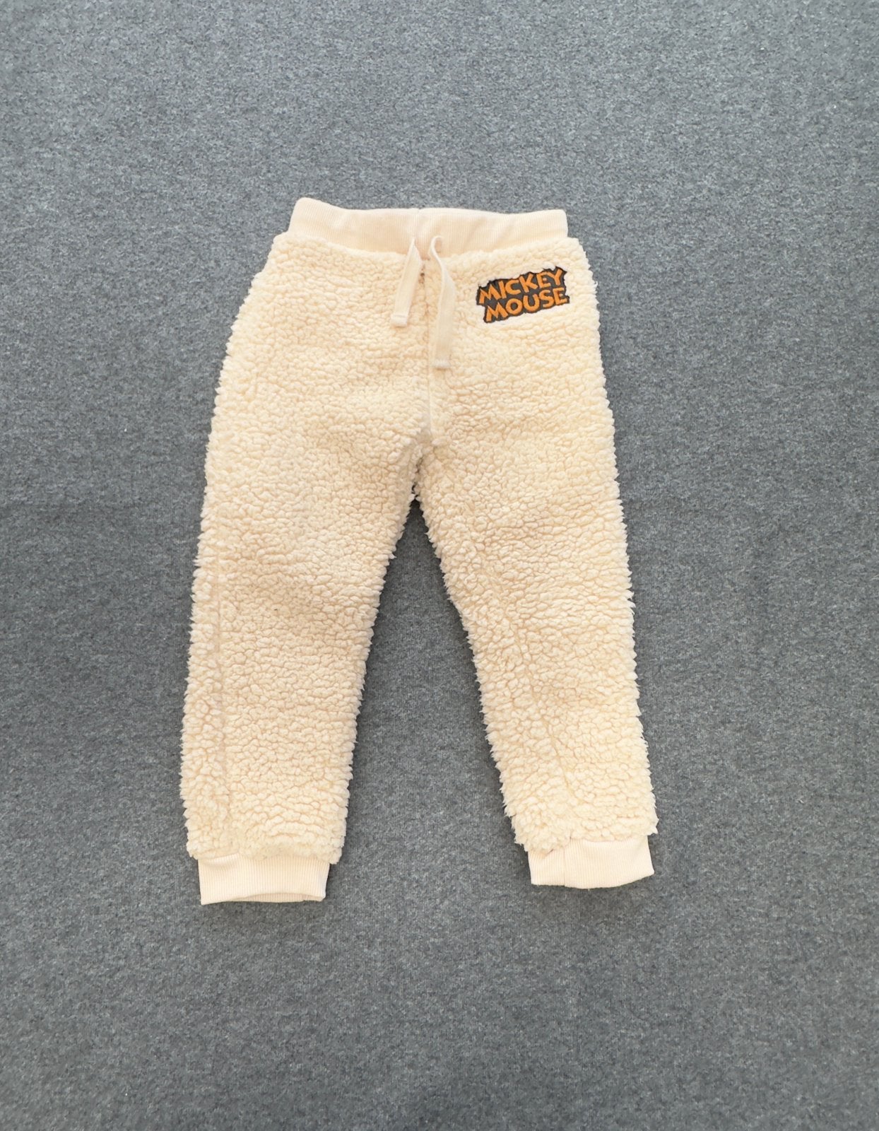 Mickey Mouse fleece broek maat 86 – zo goed als nieuw, Ophalen of Verzenden, Zo goed als nieuw, Jongetje of Meisje, Broekje