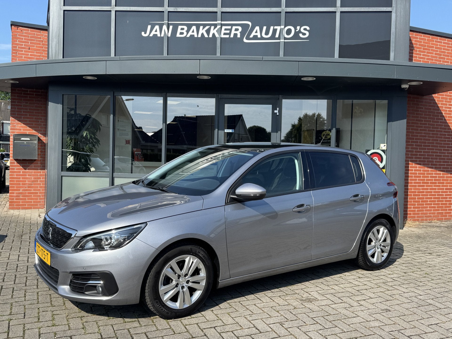 Peugeot 308 1.2 PureTech Blue Lease Executive  Panorama d, Auto's, Voorwielaandrijving, 12 maanden, Stof, Gebruikt