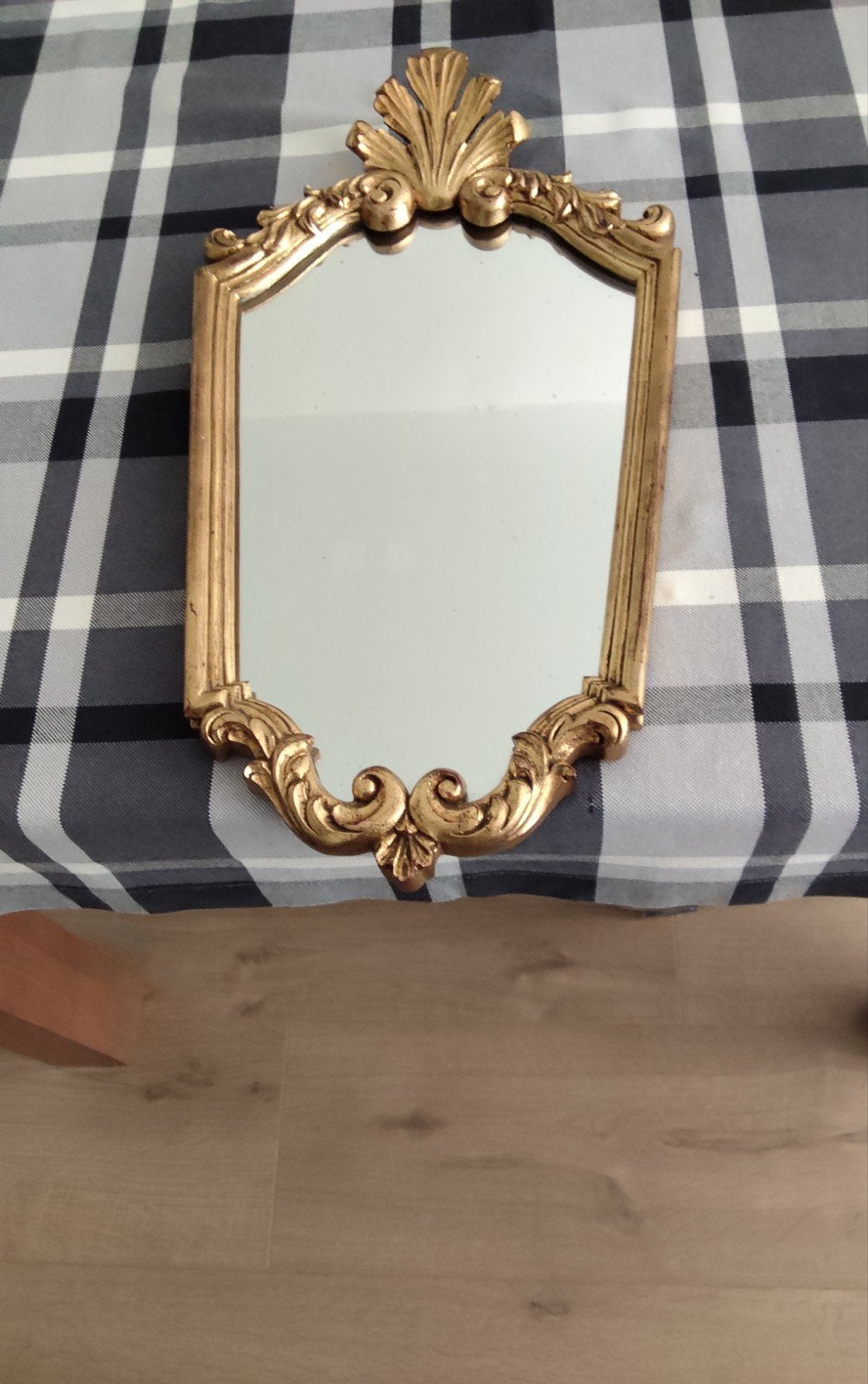 Zeer mooie antieke kuifspiegel met bladgouden houten lijst., Antiek en Kunst, Ophalen, Overige vormen