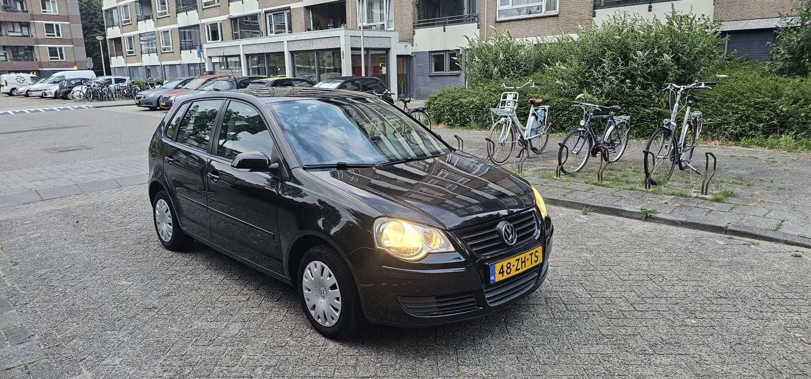 Volkswagen Polo 1.4 16V 59KW 2008 Zwart, Auto's, Volkswagen, Voorwielaandrijving, 4 cilinders, Zwart, Handgeschakeld