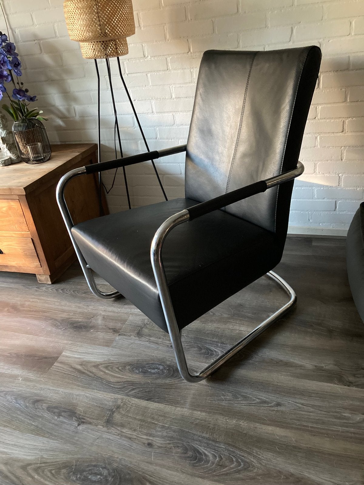 Zwart leren fauteuil GRATIS, Huis en Inrichting, Fauteuils, Ophalen, Gebruikt, 75 tot 100 cm, 50 tot 75 cm