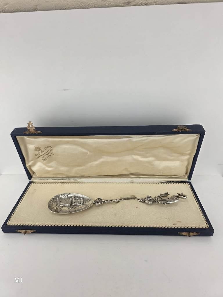 Zilveren geboortelepel "Haagse Ooievaar"                 Z35, Antiek en Kunst, Antiek | Goud en Zilver, Ophalen of Verzenden, Zilver