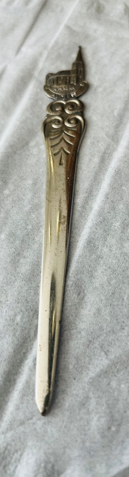 Oude briefopener N H kerk Almen, Verzenden