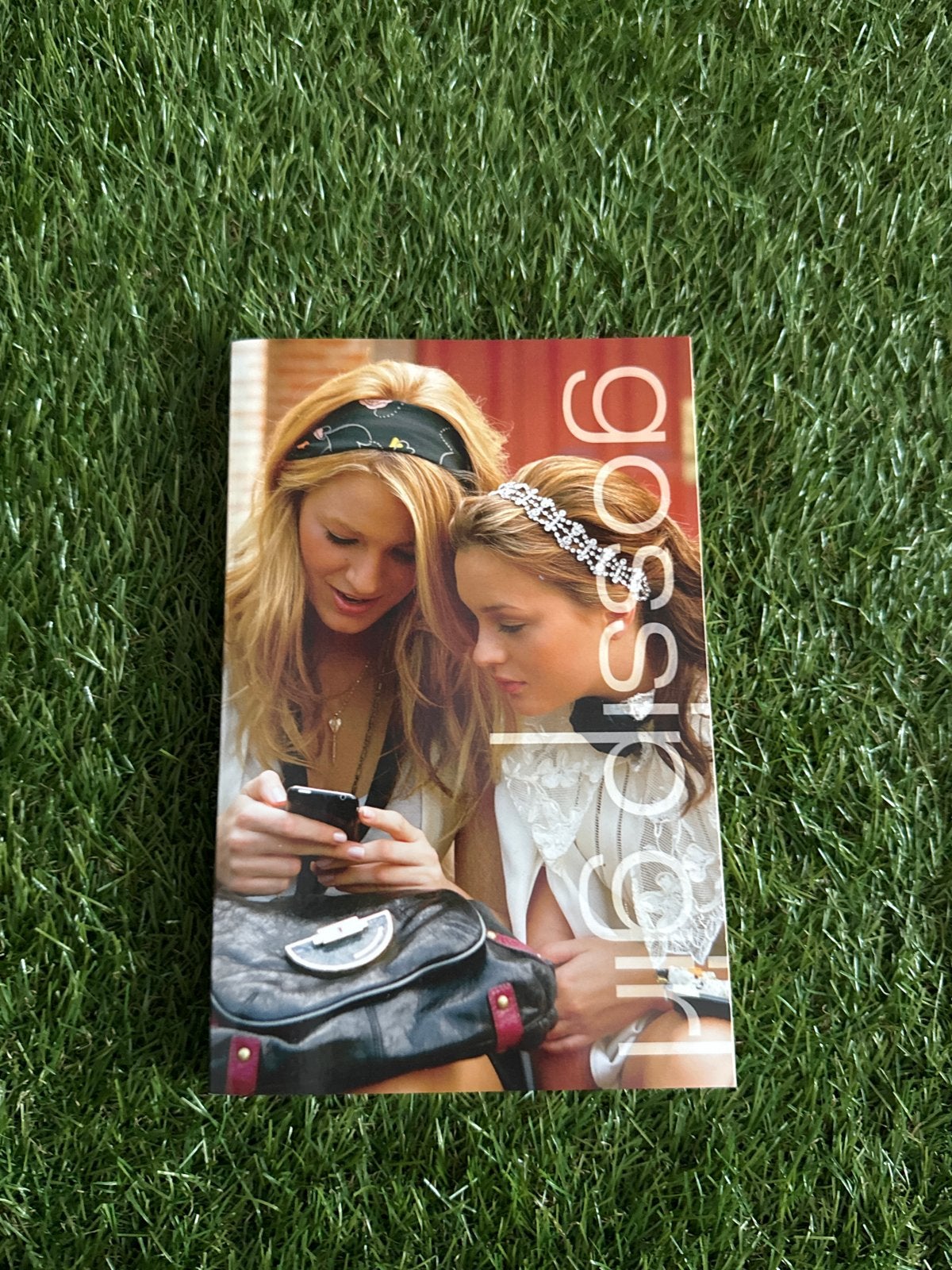 Gossip Girl Limited Collector's Edition, Ophalen of Verzenden, Gelezen, Nederland