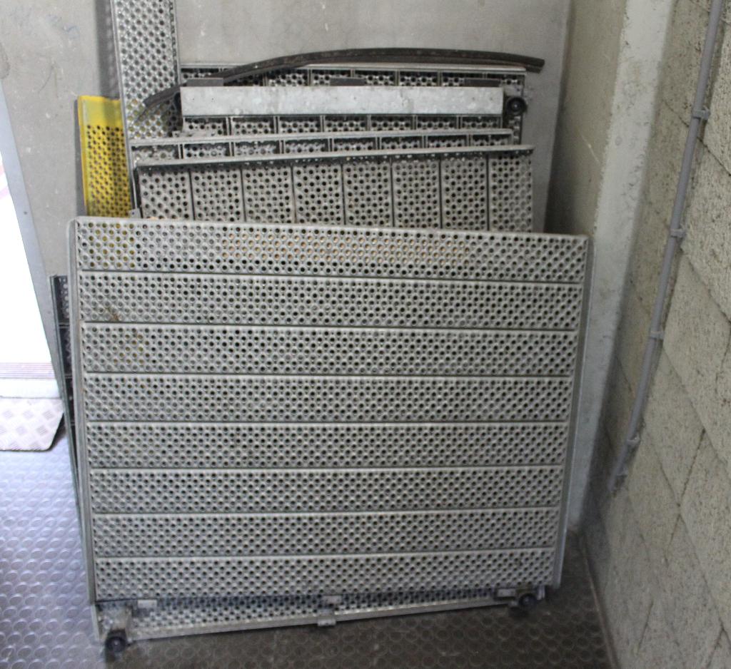 Div.  metalen oprijbanen hellingbanen. Meerdere toepassingen, Ophalen, Zo goed als nieuw, Aluminium
