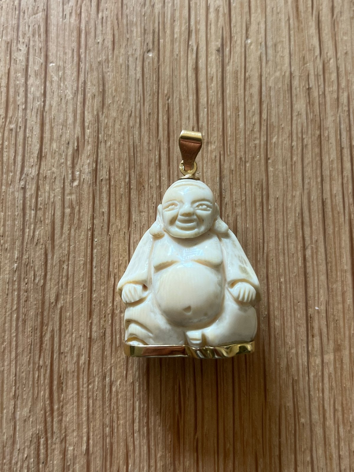 18 karaat gouden Boeddha hanger, Ophalen of Verzenden, Gebruikt, Goud, Overige voorstellingen