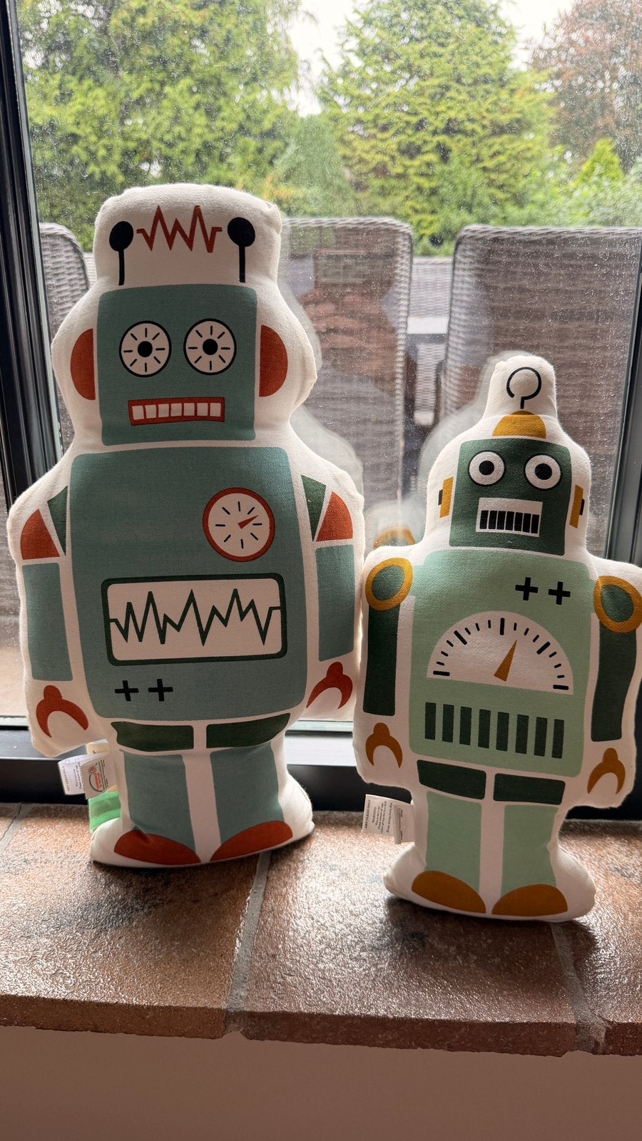 Sierkussens 2x Robot Ferm Living kinderkamer, Overige merken, Kleed of Kussen, Ophalen of Verzenden, Zo goed als nieuw