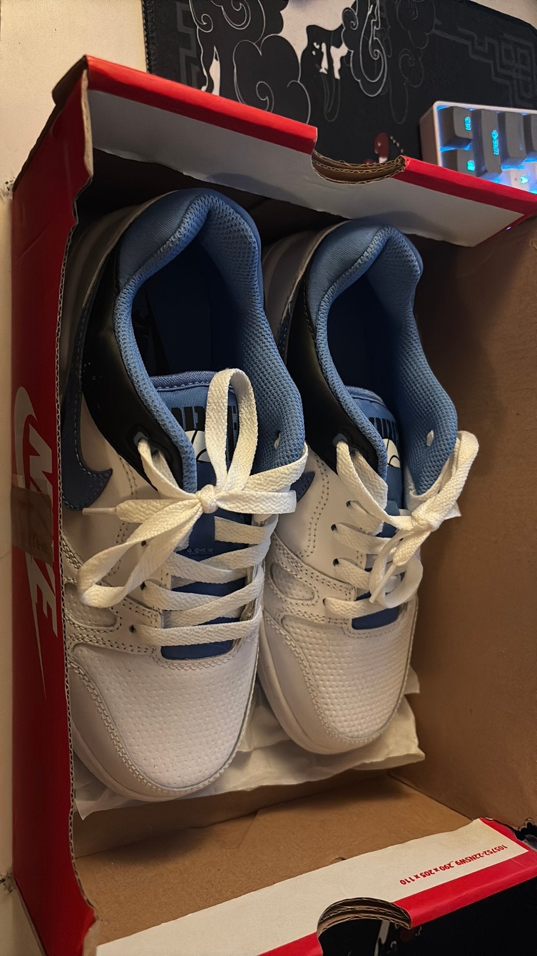 Nike shoes blue black white, Ophalen of Verzenden, Zo goed als nieuw, Blauw
