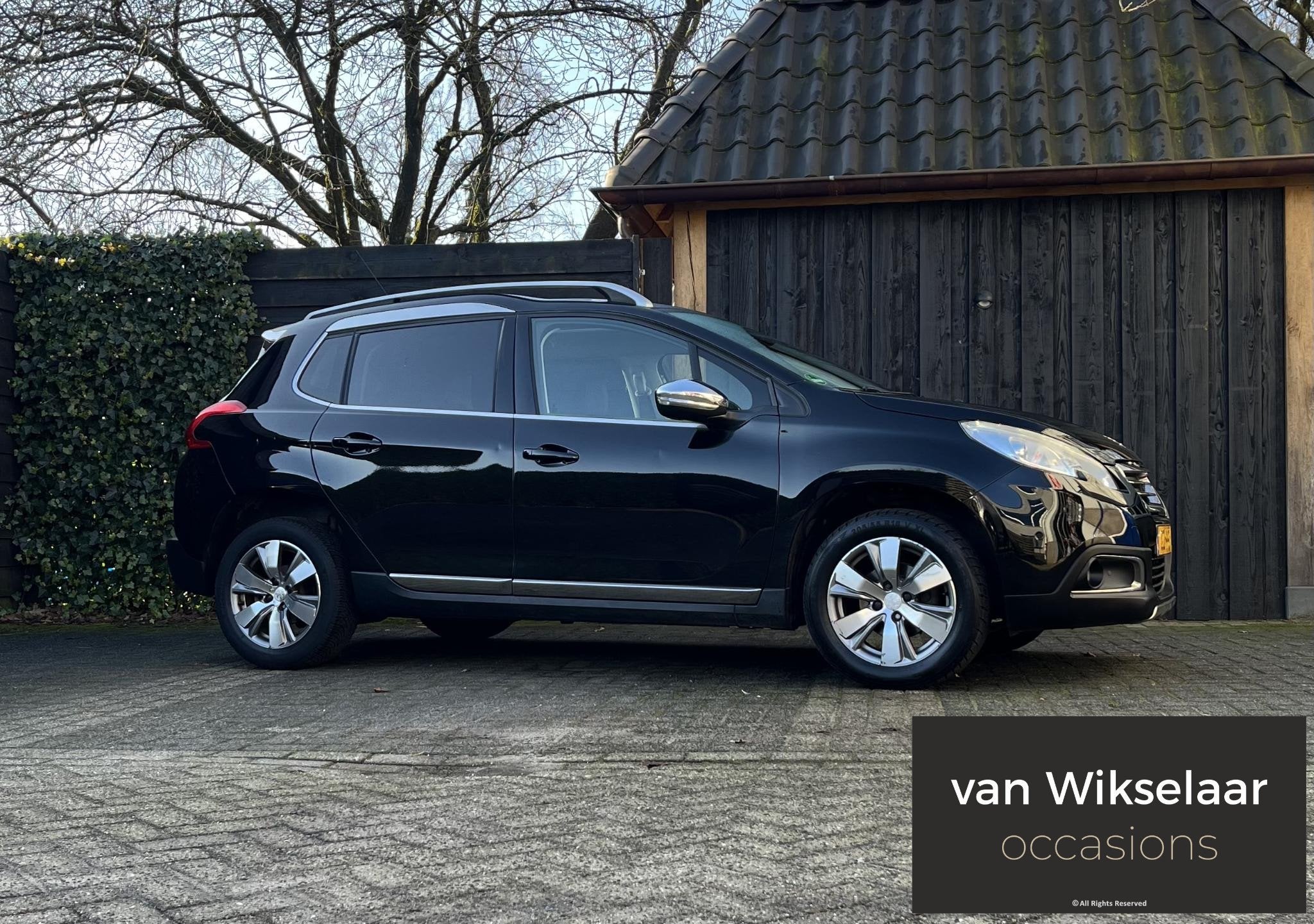 Peugeot 2008 1.2 PureTech Allure AUT 2015 DISTR.VV/PANO/CRUI, Auto's, Peugeot, Euro 5, Gebruikt, 1199 cc, 82 pk